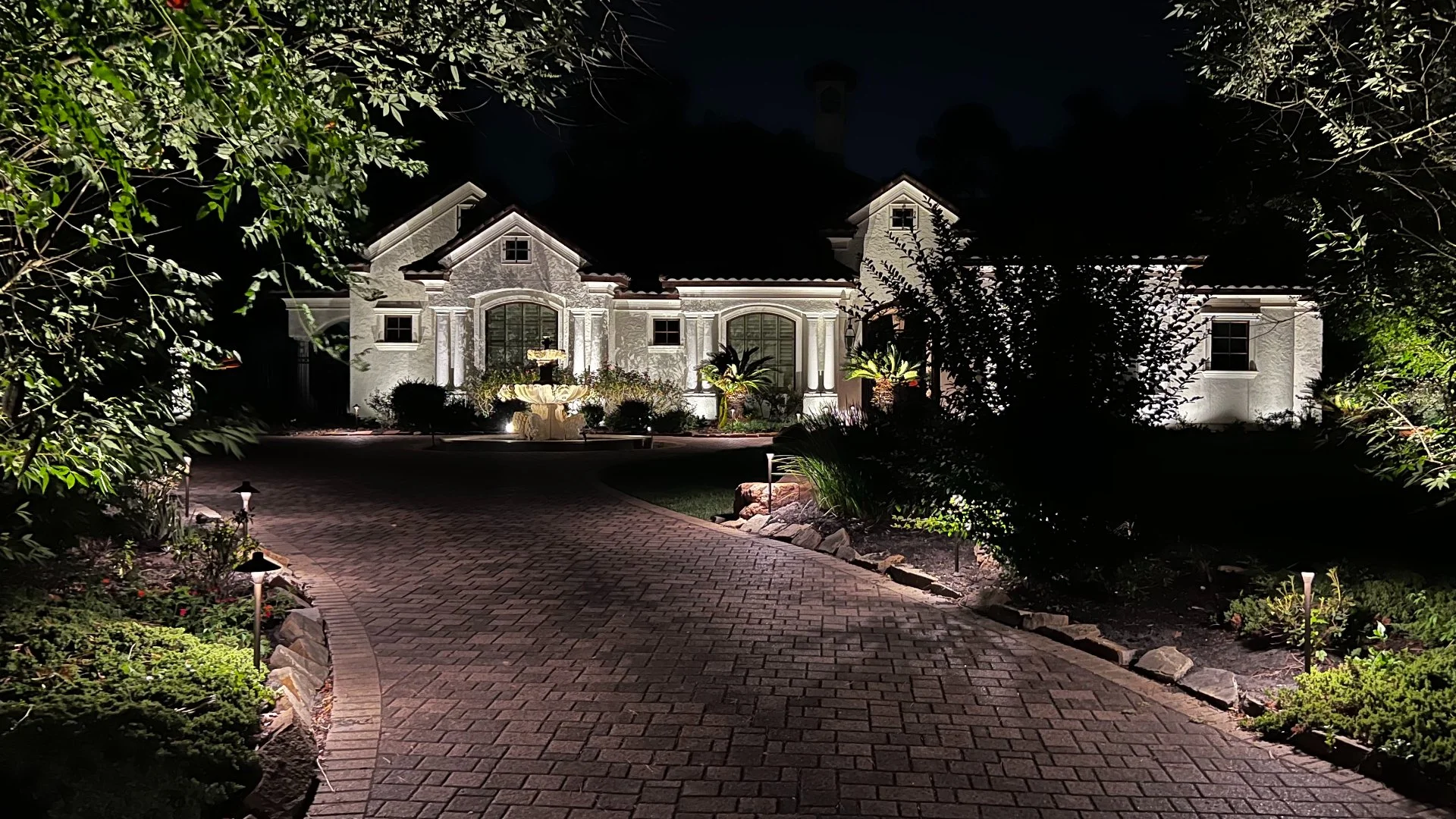 Outdoor Lighting in West University Place, TX