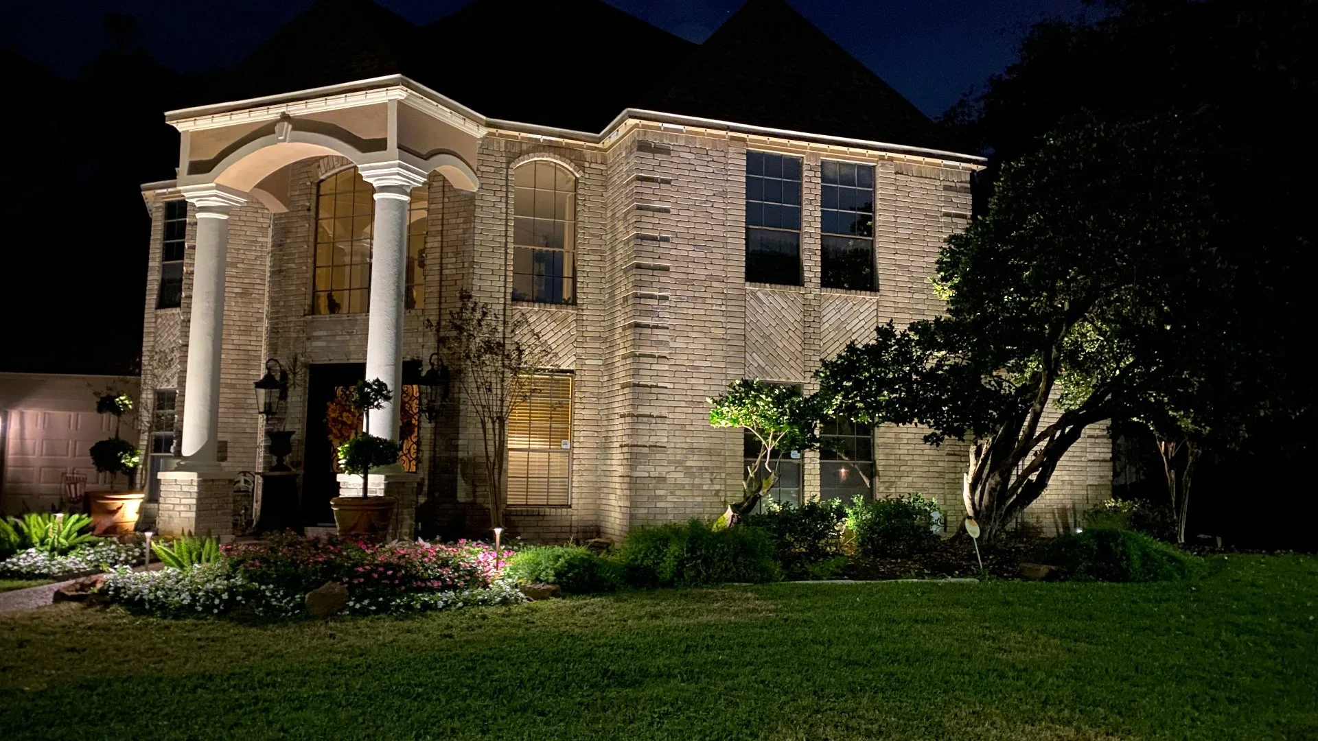 Outdoor Lighting in Tomball, TX